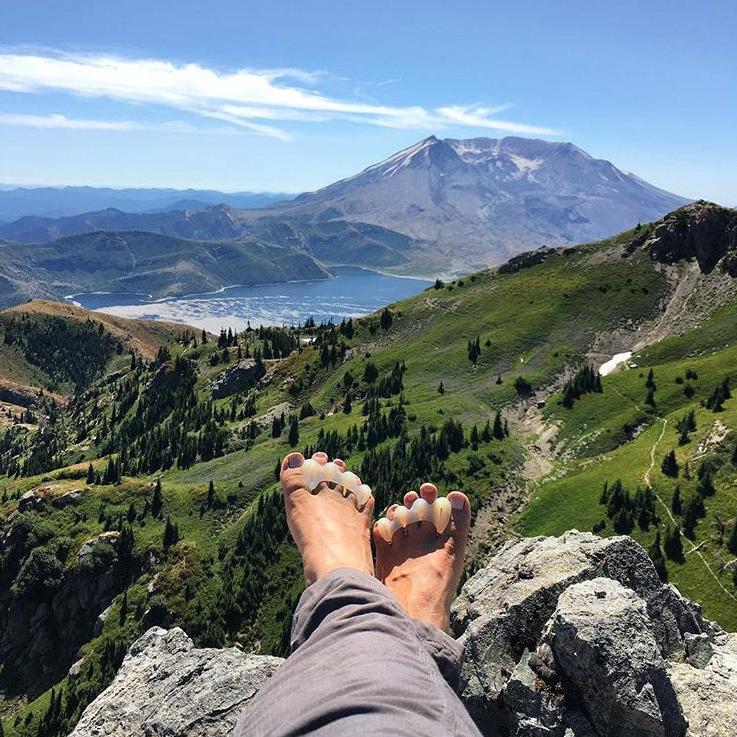 Correct Toes® - Toe Spacers - Clear - Image 14